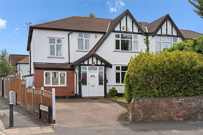 5 Bedroom Semi-Detached House For Sale In Portsmouth Road, Surbiton, KT6