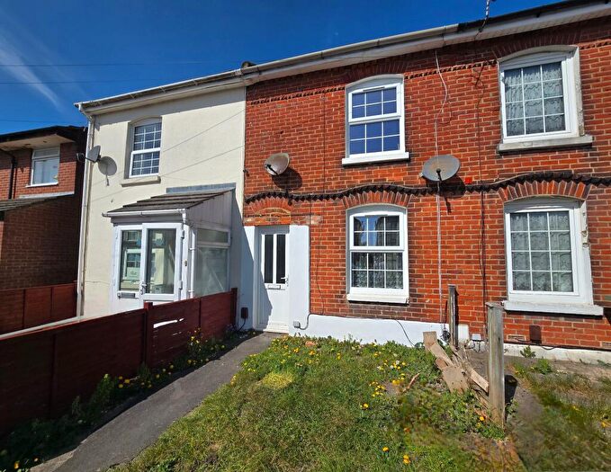 2 Bedroom Terraced House To Rent In Chapel Crescent, Sholing, SO19