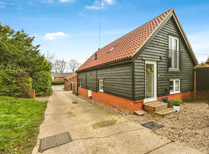 2 Bedroom Detached House For Sale In Willoughby Close, Parham, Woodbridge, IP13