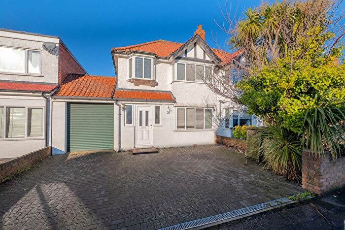 3 Bedroom Semi Detached House For Sale In Ash Road, Sutton, SM3