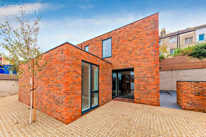 3 Bedroom Semi-Detached House To Rent In Brighton Mews, Cromwell Street, Brighton, East Sussex, BN2