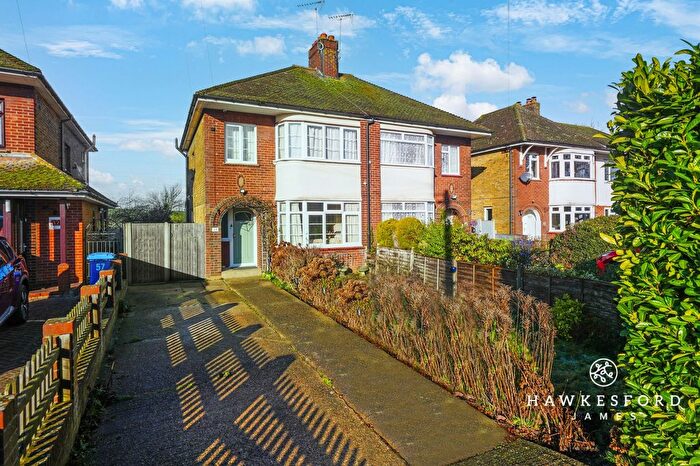 3 Bedroom Semi-Detached House For Sale In Bobbing Hill, Bobbing, ME9