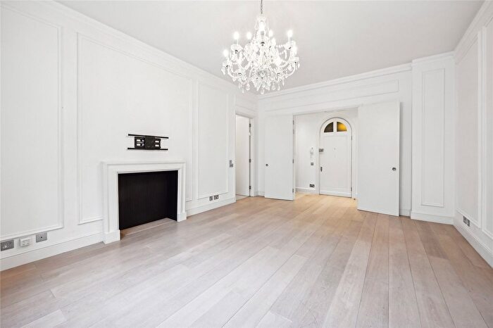 2 Bedroom Flat To Rent In George Street, London, W1H