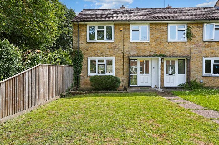 3 Bedroom End Of Terrace House For Sale In Deepdene, Basildon, Essex, SS16