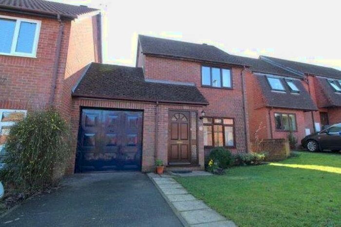2 Bedroom House To Rent In Burgess Close, Odiham, Hook, RG29