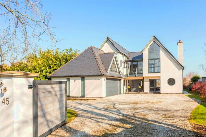 5 Bedroom Detached House For Sale In Caythorpe Road, Lowdham, Nottingham, NG14