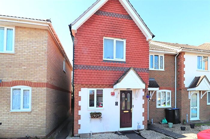 2 Bedroom Detached House For Sale In Woking, Surrey, GU22