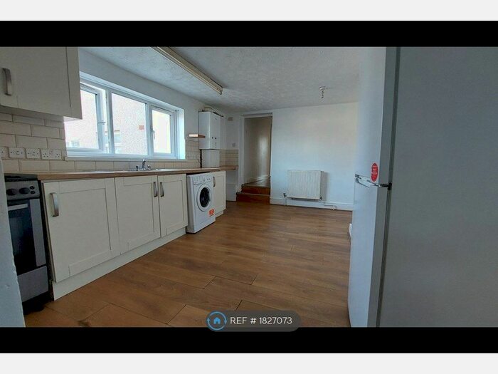 2 Bedroom Flat To Rent In Herbert Road, London, SE18