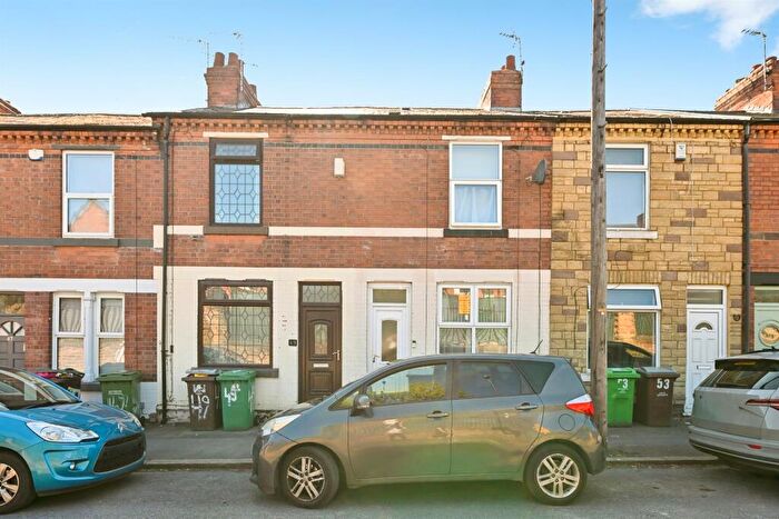 3 Bedroom Terraced House For Sale In Lyndhurst Road, Nottingham, NG2