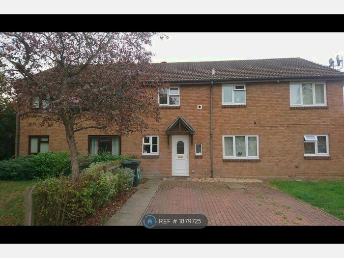 2 Bedroom Terraced House To Rent In Bowes Road, Thatcham, RG19