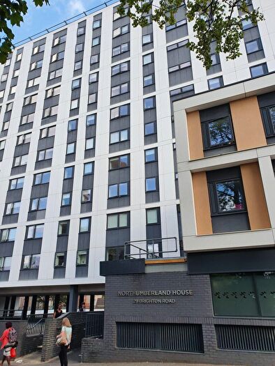 2 Bedroom Apartment To Rent In Northumberland House, Sutton, SM2