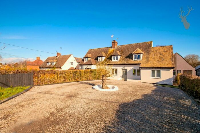 4 Bedroom Semi-Detached House For Sale In Moreton Bridge, Ongar, Essex, Essex, CM5