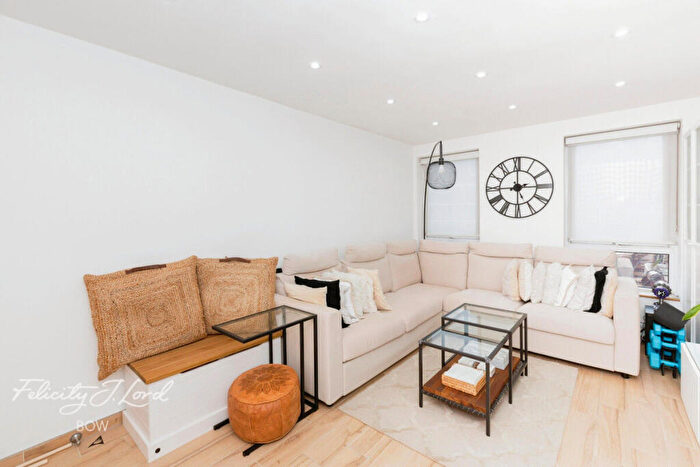 1 Bedroom Flat For Sale In East India Dock Road, London, E14