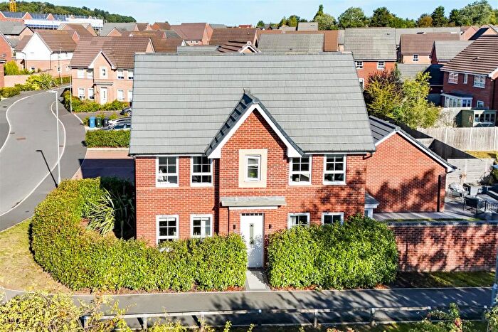 3 Bedroom Detached House For Sale In Gum Tree Close, Edwalton, Nottinghamshire, NG12
