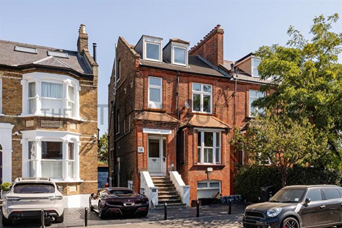 1 Bedroom Apartment To Rent In Cambridge Road, Wanstead, E11