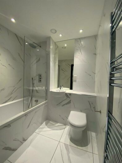 2 Bedroom Apartment To Rent In The Strand, Drury Lane, Liverpool, L2