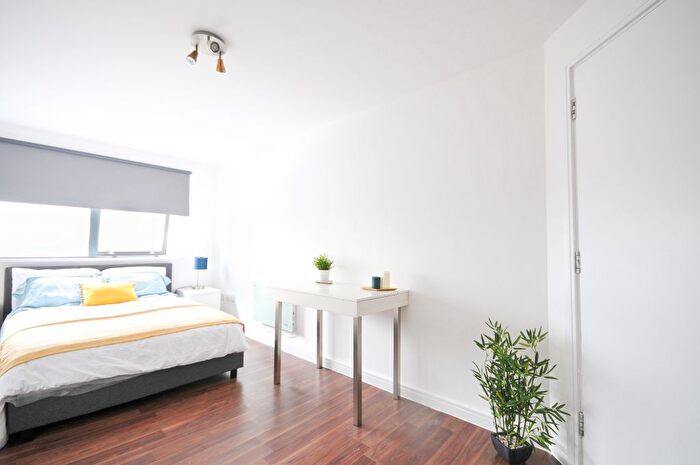1 Bedroom Flat To Rent In Bed Apartment – Lincoln Gate, Green Quarter, Manchester, M4