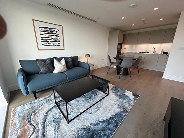 1 Bedroom Flat To Rent In Chiswick High Road, London, W4