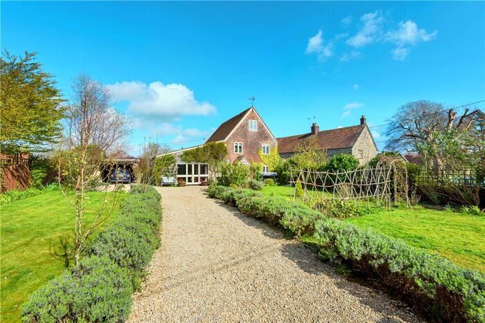 4 Bedroom Detached House For Sale In Pen Selwood, Wincanton, BA9