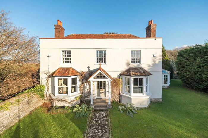 4 Bedroom Detached House For Sale In Stunning Grade Ii Listed Double Fronted Residence - East Farleigh, ME15