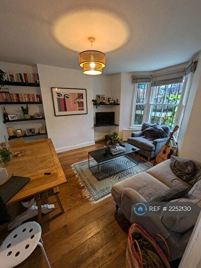 1 Bedroom Flat To Rent In Gillespie Road, London, N5