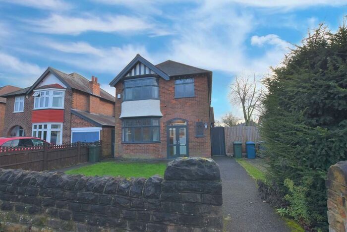 4 Bedroom Detached House To Rent In Davies Road, West Bridgford, NG2