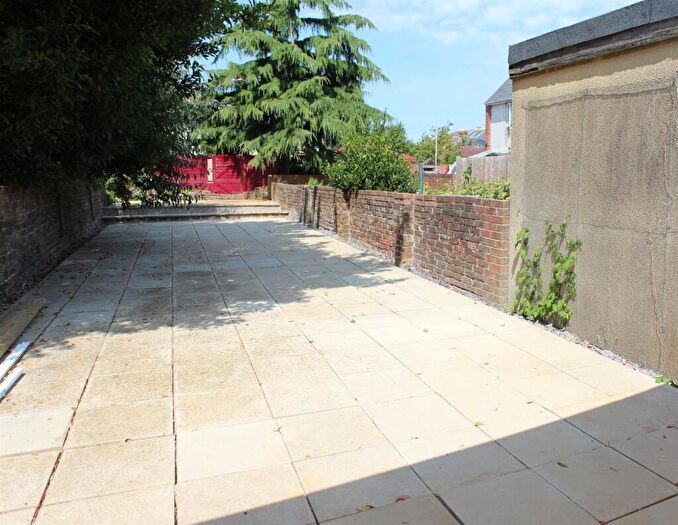 1 Bedroom Terraced House To Rent In London Road, Hilsea, Portsmouth, PO2
