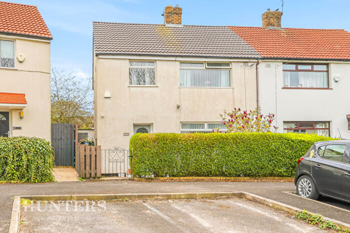 3 Bedroom Semi Detached House For Sale In Wildbrook Crescent, Oldham, OL8
