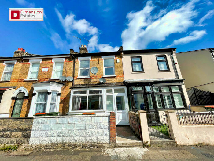 4 Bedroom Terraced House To Rent In Godwin Road, Forest Gate, London, E7