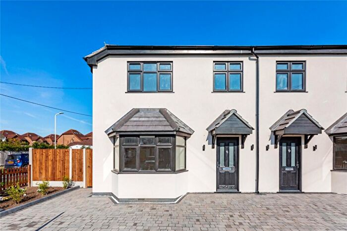 4 Bedroom Semi-Detached House For Sale In Moor Lane, Upminster, RM14