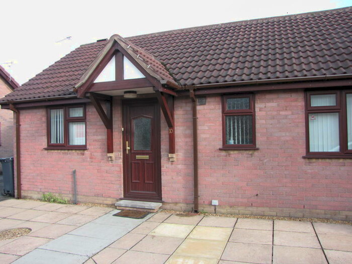 2 Bedroom Bungalow To Rent In Oakleigh Rise, Northwich, CW8