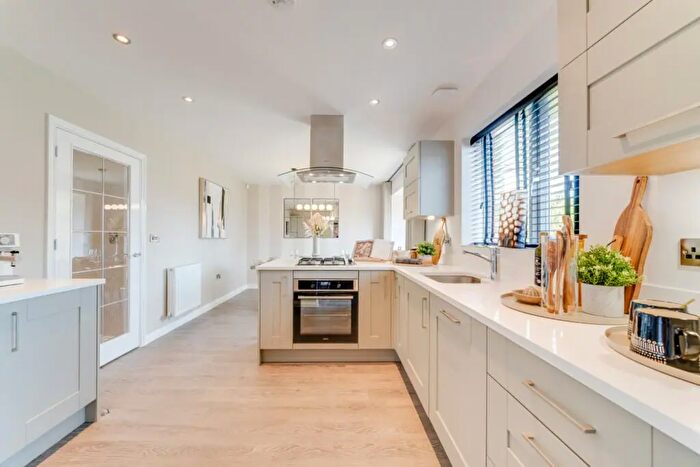 4 Bedroom Detached House For Sale In Bilsthorpe Chase Kirklington Road Bilsthorpe, NG22