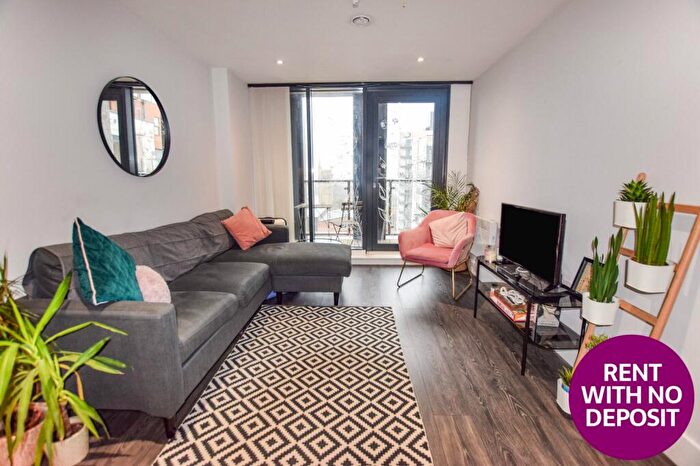 2 Bedroom Flat To Rent In Hallmark Tower, Cheetham Hill Road, Green Quarter, Manchester, M4