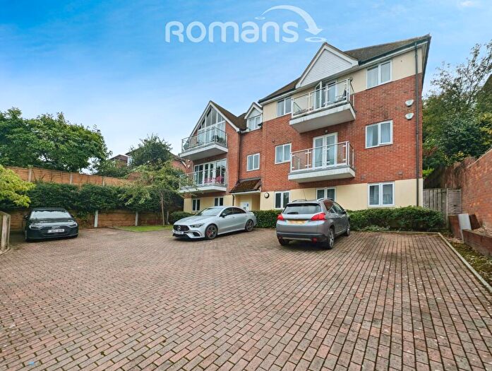 2 Bedroom Flat To Rent In Fordview, Bassetsbury Lane, High Wycombe, HP11