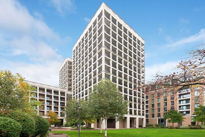 3 Bedroom Flat To Rent In Schooner Road, Royal Wharf, E16