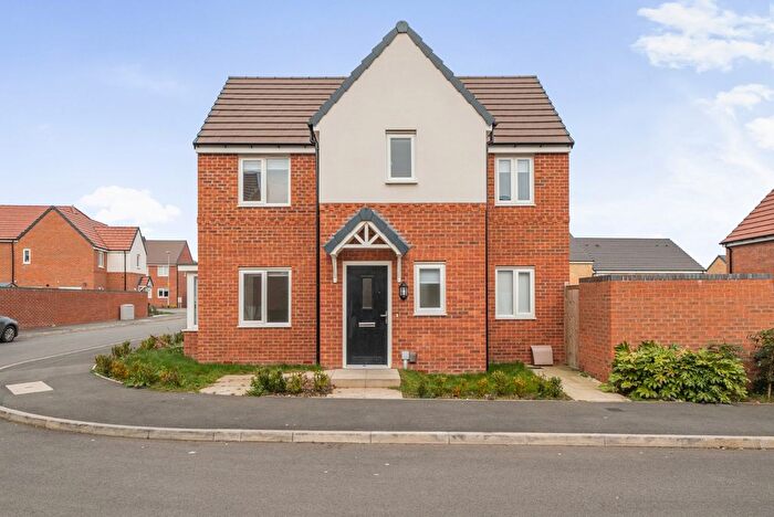 3 Bedroom Detached House To Rent In Horwood Drive, Gedling, Nottingham, Nottinghamshire, NG4