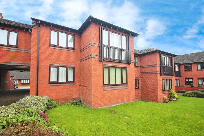 1 Bedroom Apartment For Sale In Church View, Sherburn In Elmet, Leeds, LS25