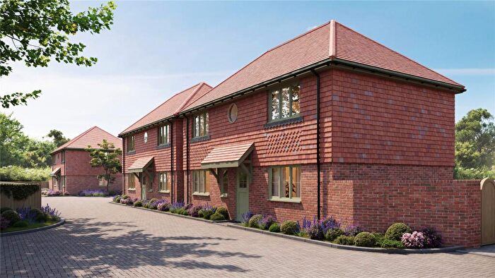 3 Bedroom Detached House For Sale In New Road, Chilworth, Guildford, Surrey, GU4