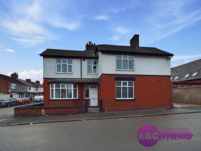 5 Bedroom Semi-Detached House To Rent In Westminster House, Westminster Road, Ellesmere Port, ., CH65