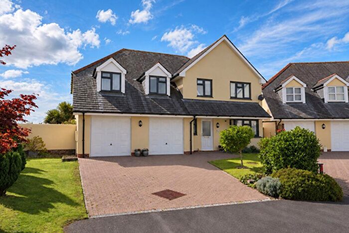 5 Bedroom Detached House For Sale In Coles Court, Ashreigney, EX18