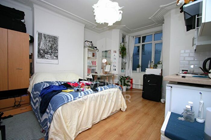 Studio To Rent In Agincourt Road, Belsize Park, London, NW3