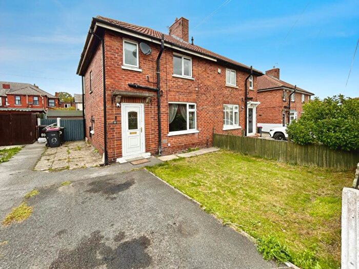 3 Bedroom Semi-Detached House For Sale In Wordsworth Drive, Rotherham, South Yorkshire, S65