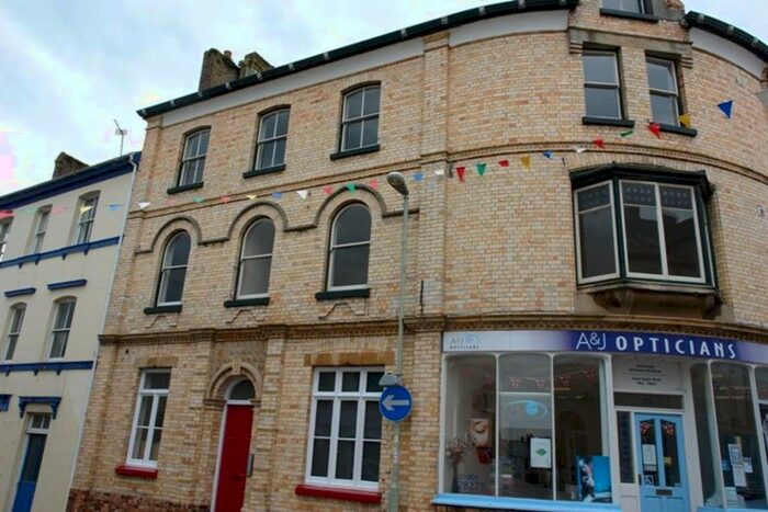 1 Bedroom Flat To Rent In Fore Street, Great Torrington, Devon, EX38