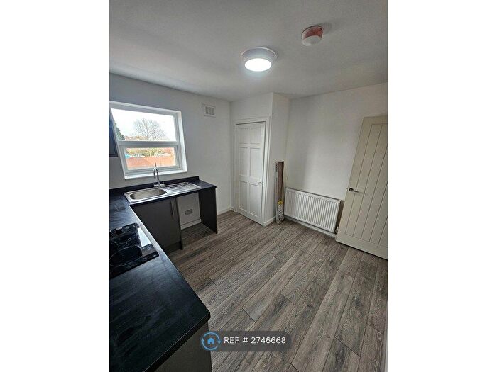 1 Bedroom Flat To Rent In Seafield Road, Wirral, CH62