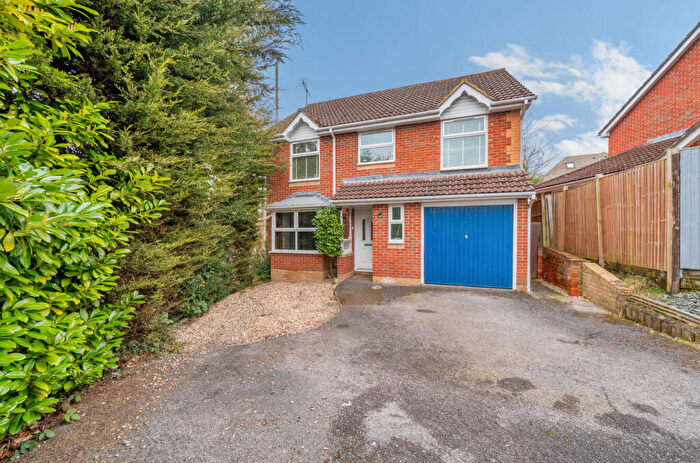 4 Bedroom Detached House For Sale In Crisp Gardens, Binfield, Bracknell, Berkshire, RG42