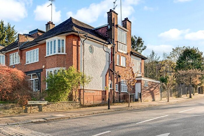 5 Bedroom Semi Detached House For Sale In Cholmeley Park, Highgate Village, London, N6