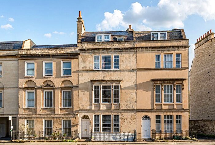 2 Bedroom Flat For Sale In Bathwick Street, Bath, Somerset, BA2