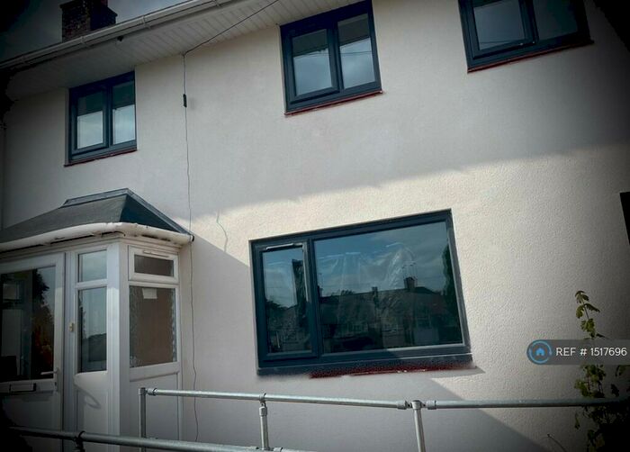 3 Bedroom Terraced House To Rent In Court Oak Road, Birmingham, B32