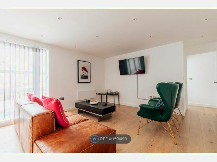 2 Bedroom Flat To Rent In Charlecote, Bath, BA1