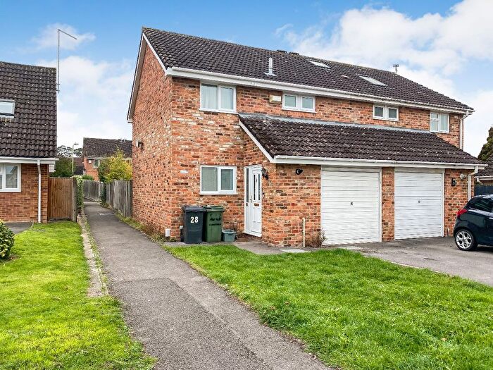 3 Bedroom Semi-detached House To Rent In Larkfield, Chineham, Basingstoke, RG24